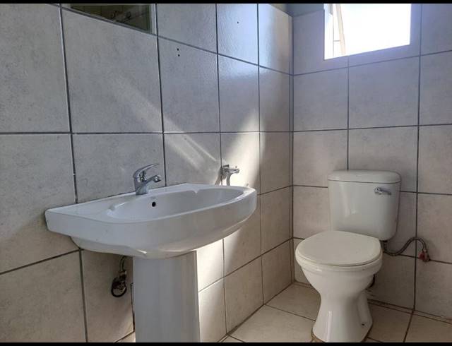 2 BEDROOM PROPERTY TO RENT IN GEDULD